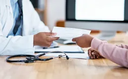 Les modalités de mise en oeuvre du don de jours de repos en faveur d'associations reconnues d'utilité publique sont précisées